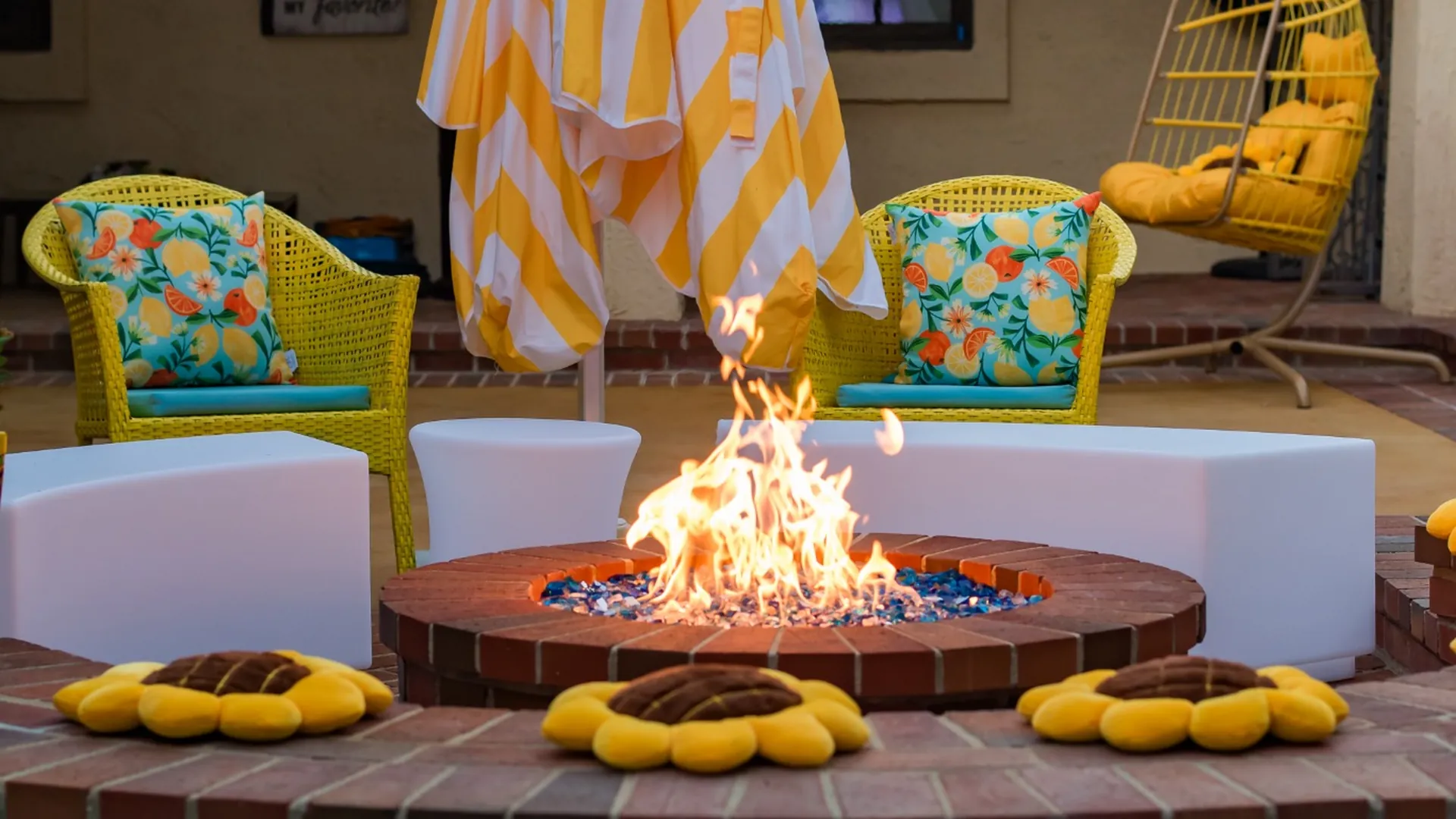 natural-gas-fire-pit-installation_1920x1080
